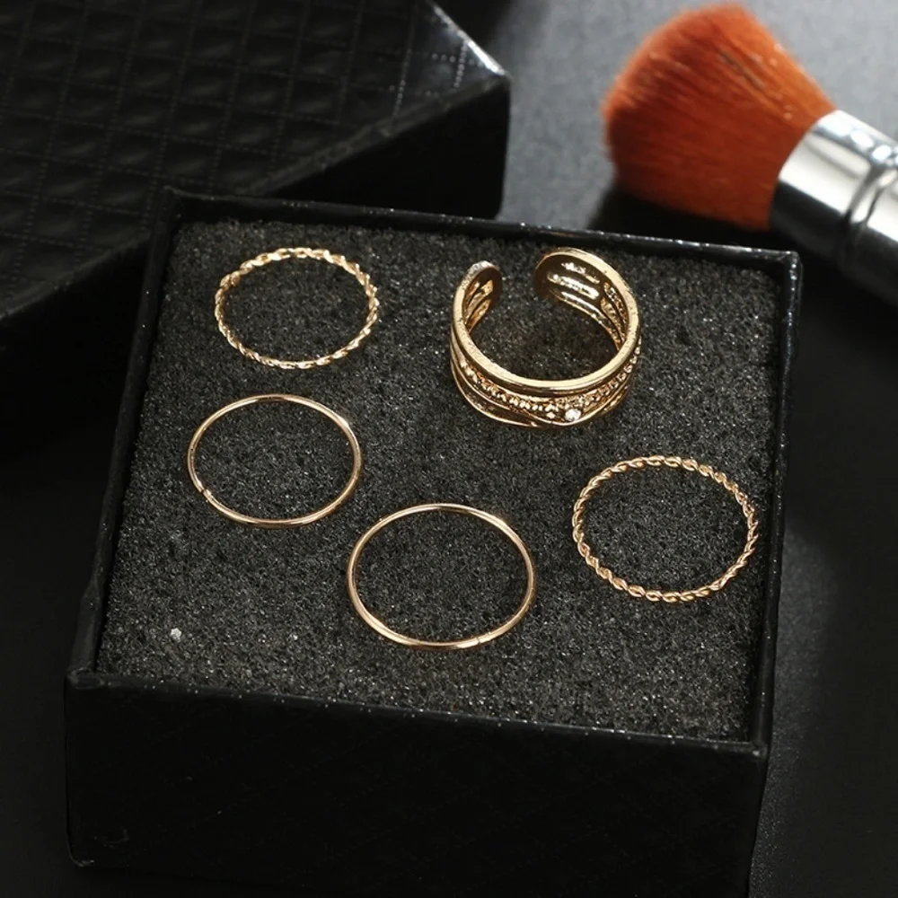 *DEASIA* 5-Pc Gold Minimalist Fashion Ring Set